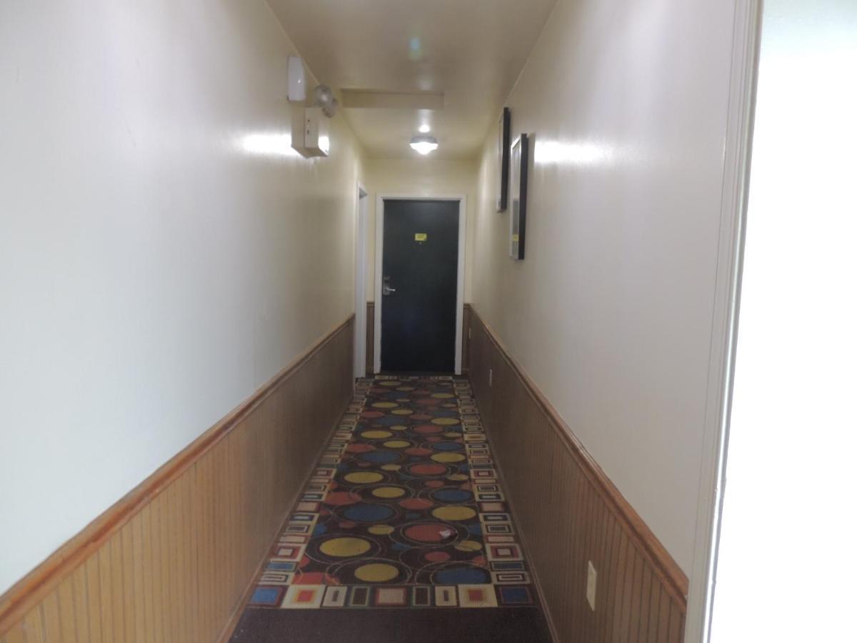 Super 8 By Wyndham Mifflinville Near Bloomsburg Exterior photo