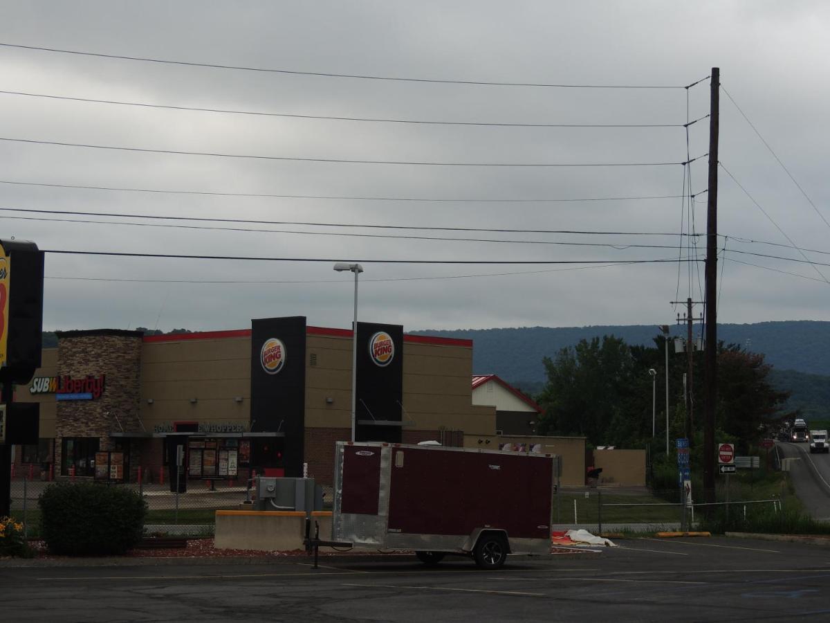 Super 8 By Wyndham Mifflinville Near Bloomsburg Exterior photo
