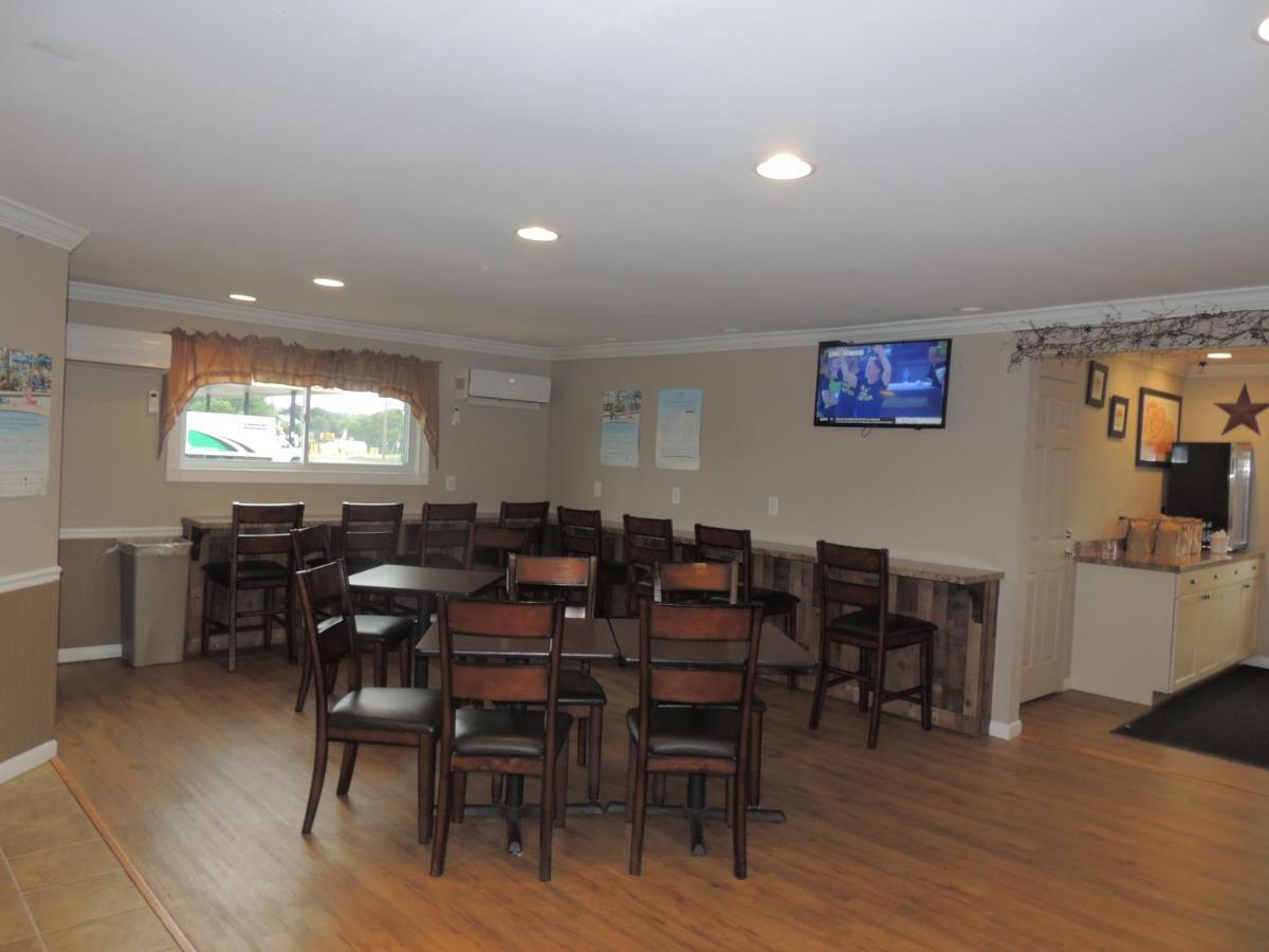 Super 8 By Wyndham Mifflinville Near Bloomsburg Exterior photo