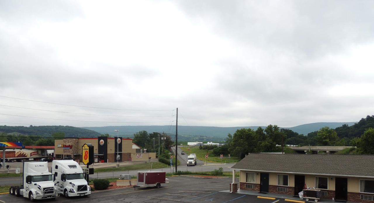 Super 8 By Wyndham Mifflinville Near Bloomsburg Exterior photo